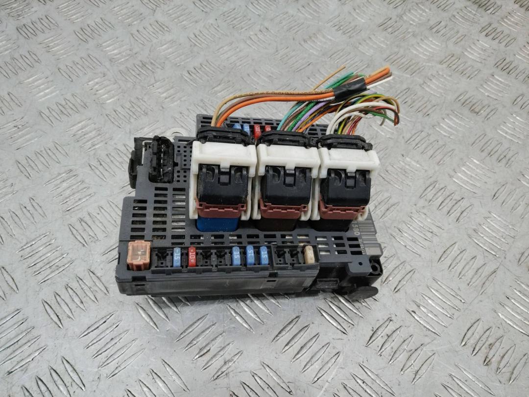 блок предохранителей Citroen C4 2 поколение 2011, 9674921580, Z01 - фото №1