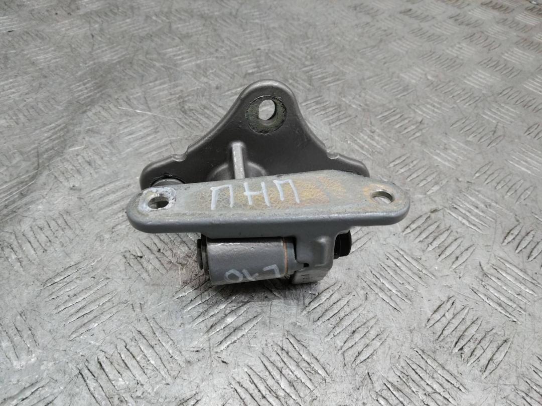 петля двери Mercedes-Benz M-Класс W164 2007 - фото №1