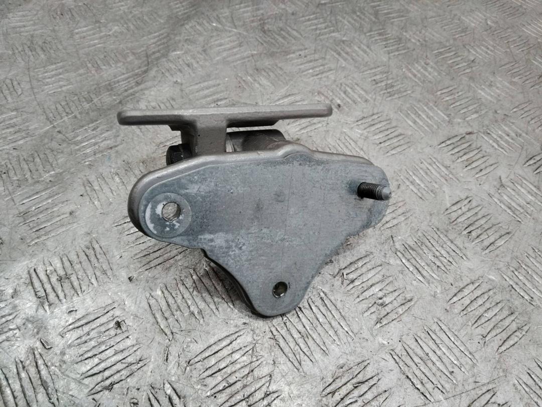 петля двери Mercedes-Benz M-Класс W164 2007 - фото №1