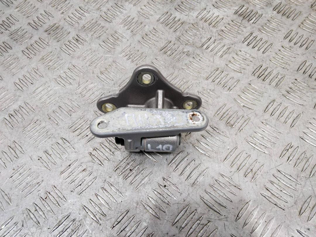 петля двери Mercedes-Benz M-Класс W164 2007 - фото №1