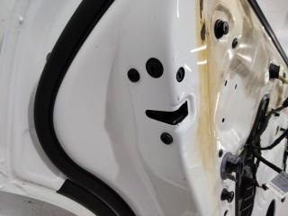 замок двери задней левой Audi Q5 8R 2011