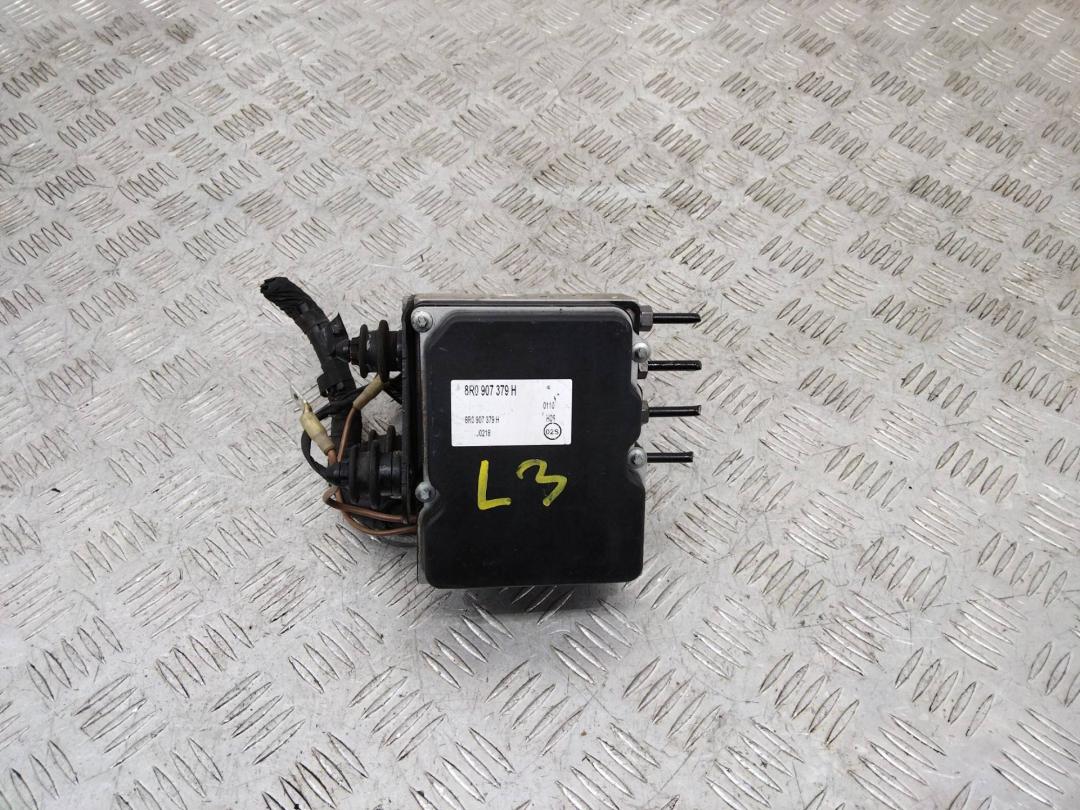 блок ABS Audi Q5 8R 2011, 8R0907379H, 8R0614517R - фото №1