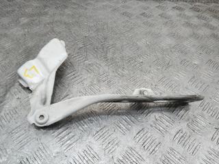 петля капота правая Audi Q5 8R 2011, 2.0 л., дизель, 8R0823302A