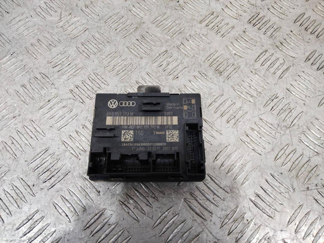 модуль управления двери Audi Q5 8R 2011, 8K0959792M - фото №1