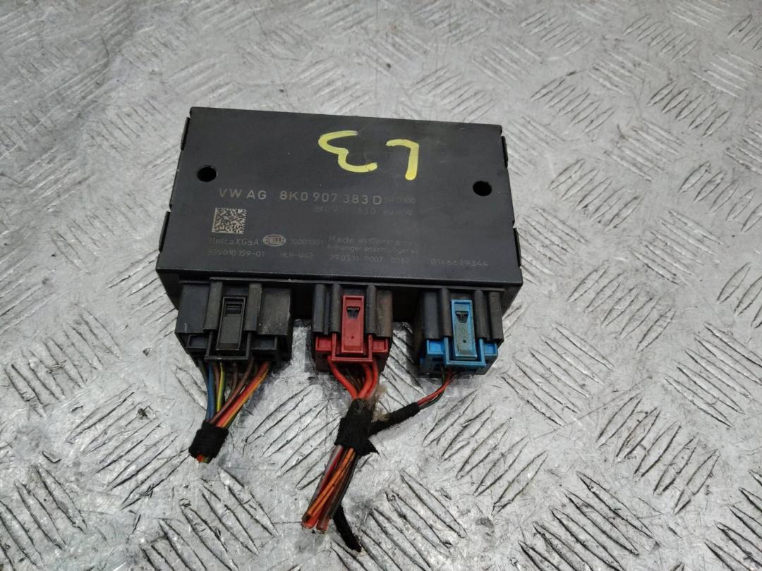 модуль подключения прицепа Audi Q5 8R 2011, 2.0 л., дизель, 8K0907383D - фото №1