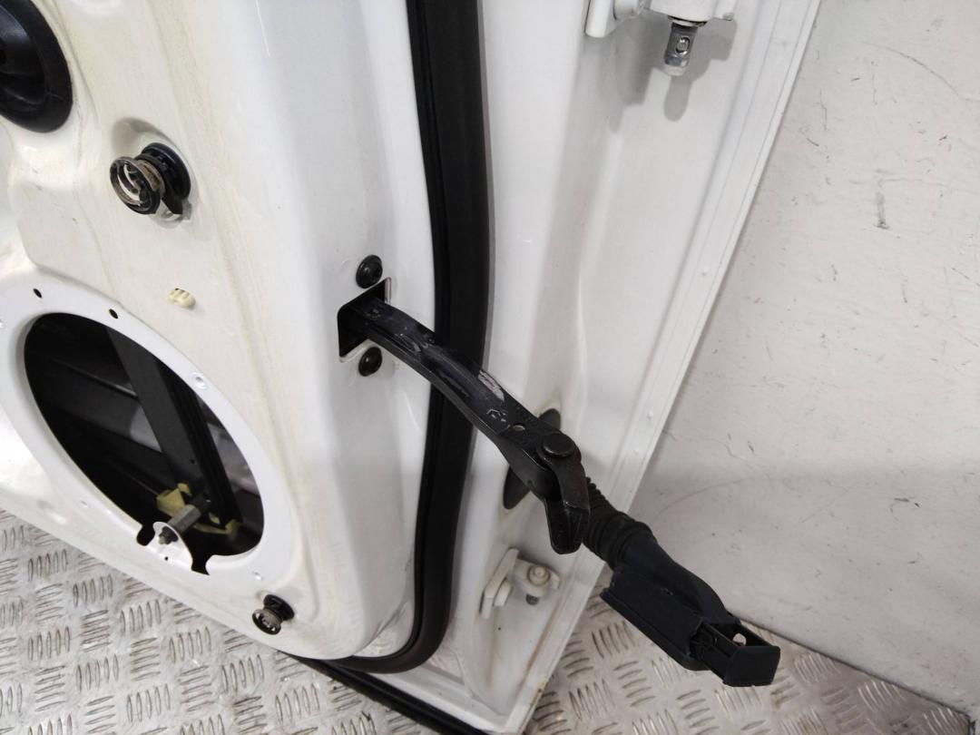 ограничитель открывания двери Audi Q5 8R 2011, 8R0837249D - фото №1