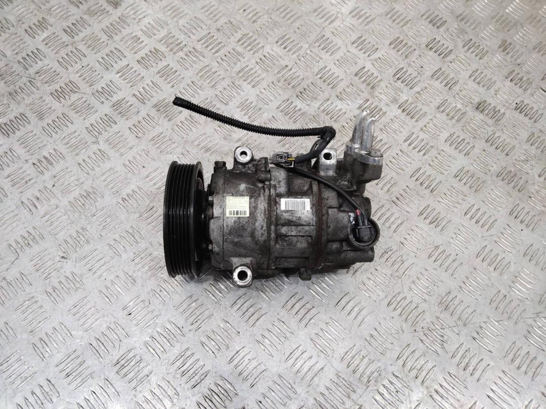 компрессор кондиционера Renault Scenic 3 поколение 2010, 1.5 л., дизель, 8200939386 - фото №1