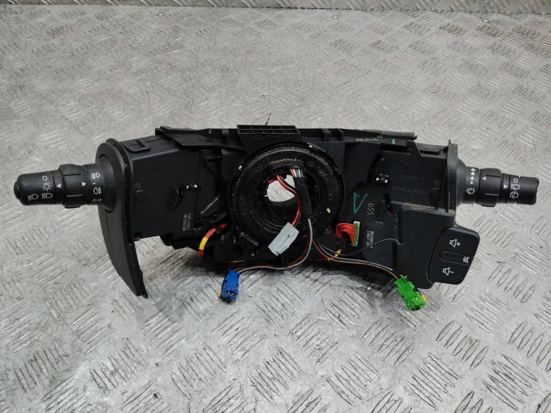 переключатель подрулевой (стрекоза) Renault Clio 3 поколение 2008, 8200906794 - фото №1