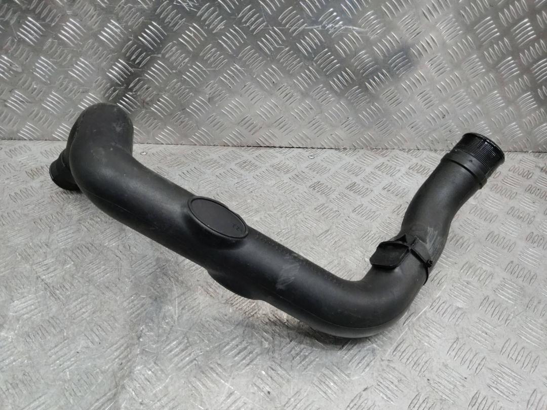 патрубок интеркулера Renault Master 3 поколение 2012, 2.3 л., M9T 870, дизель, МКПП, 8200730576 - фото №1