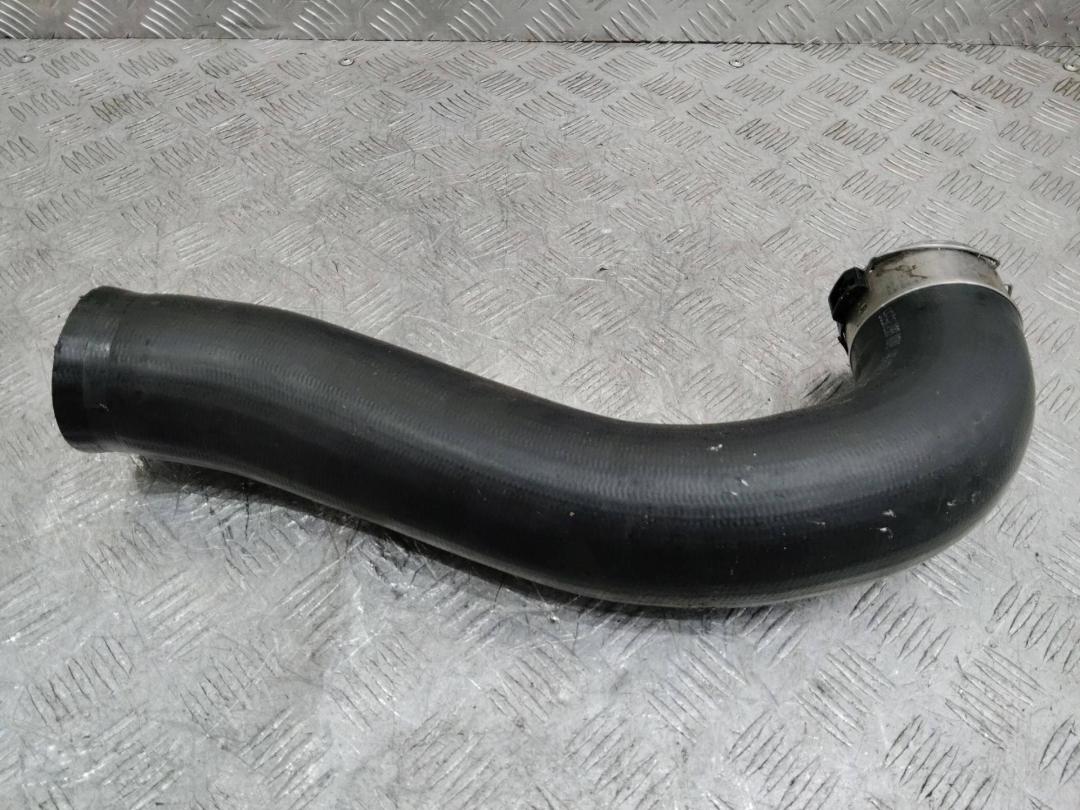 патрубок интеркулера Renault Master 3 поколение 2012, 2.3 л., M9T 870, дизель, МКПП, 6670859A - фото №1