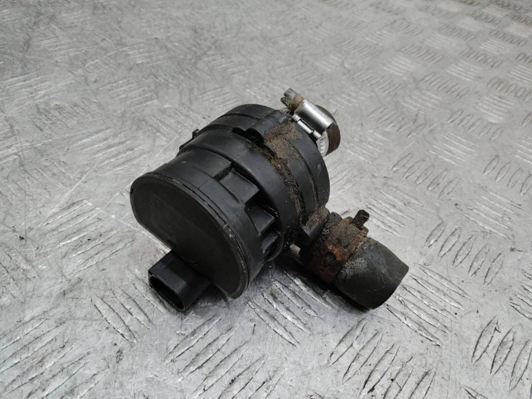 насос антифриза дополнительный Renault Master 3 поколение 2012, 2.3 л., M9T 870, дизель, МКПП - фото №1