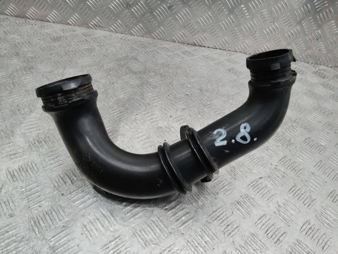 патрубок интеркулера Renault Twingo 2 поколение 2010, 1.5 л., дизель, 8200331958 - фото №1