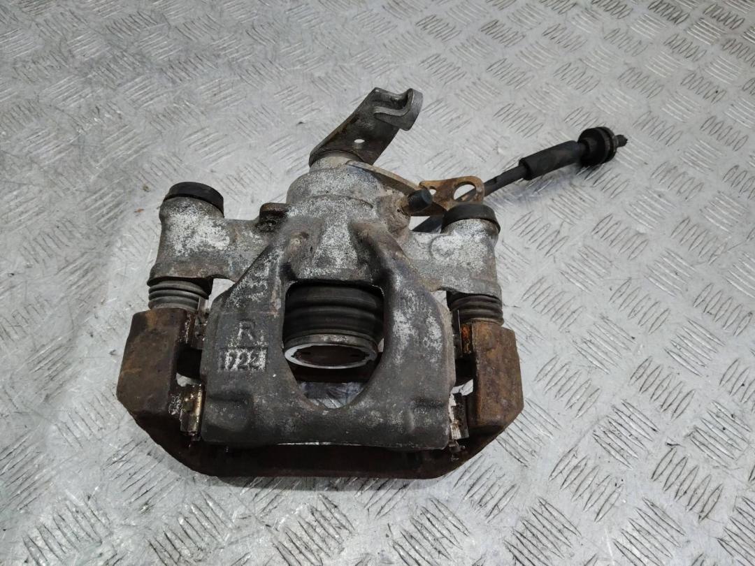 суппорт задний правый Renault Master 3 поколение 2011 - фото №1