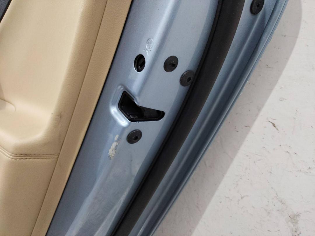 замок двери задней правой Volkswagen Passat B6 2007, универсал - фото №1