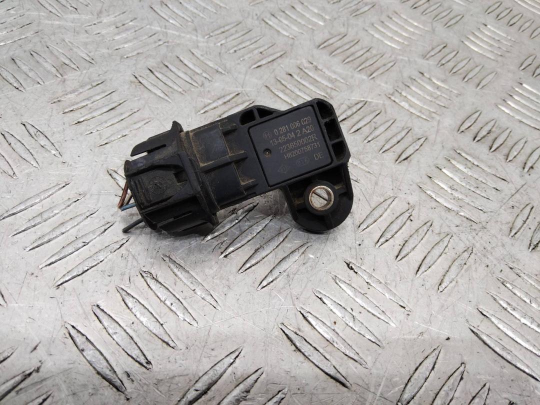 датчик абсолютного давления Renault Clio 4 поколение 2013, 223650002R - фото №1