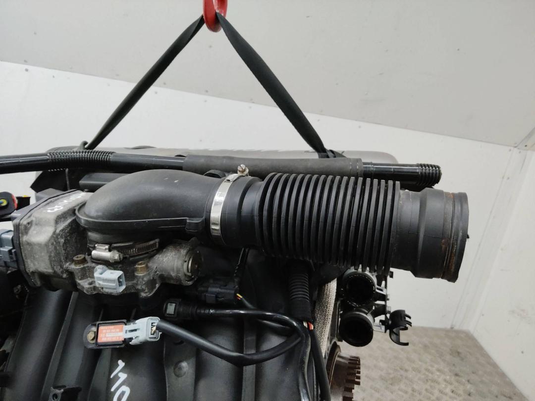 патрубок воздушного фильтра (в двигателе) Peugeot 307 1 поколение 2002, 2.0 л., RLZ (EW10D), бензин, АКПП - фото №1