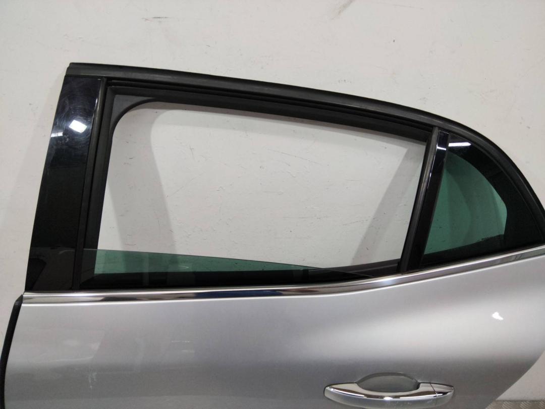 стекло двери задней левой Renault Megane 4 поколение 2019, хетчбэк 5 дв. - фото №1