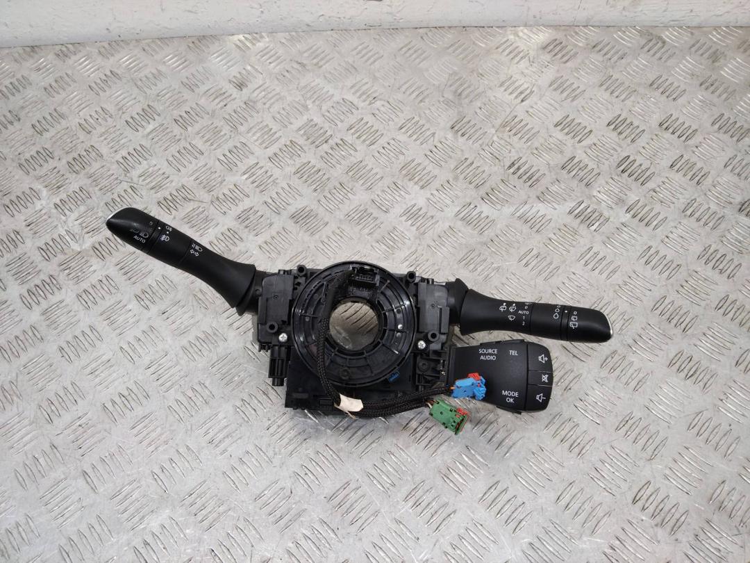 переключатель подрулевой (стрекоза) Renault Kadjar 1 поколение 2016, 255545857R - фото №1