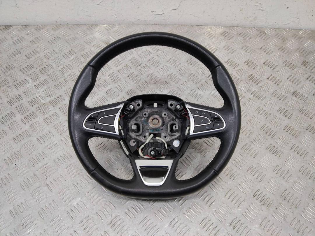 руль Renault Kadjar 1 поколение 2016, 484005825R - фото №1