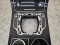 консоль салона Mercedes-Benz C-Класс W205/S205/C205 2016, A2056805807 - фото №4