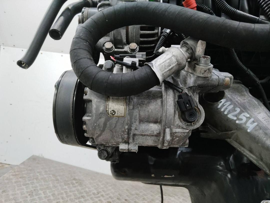 компрессор кондиционера BMW 3 серия E90/E91/E92/E93 2005, 2.0 л., бензин, МКПП - фото №1