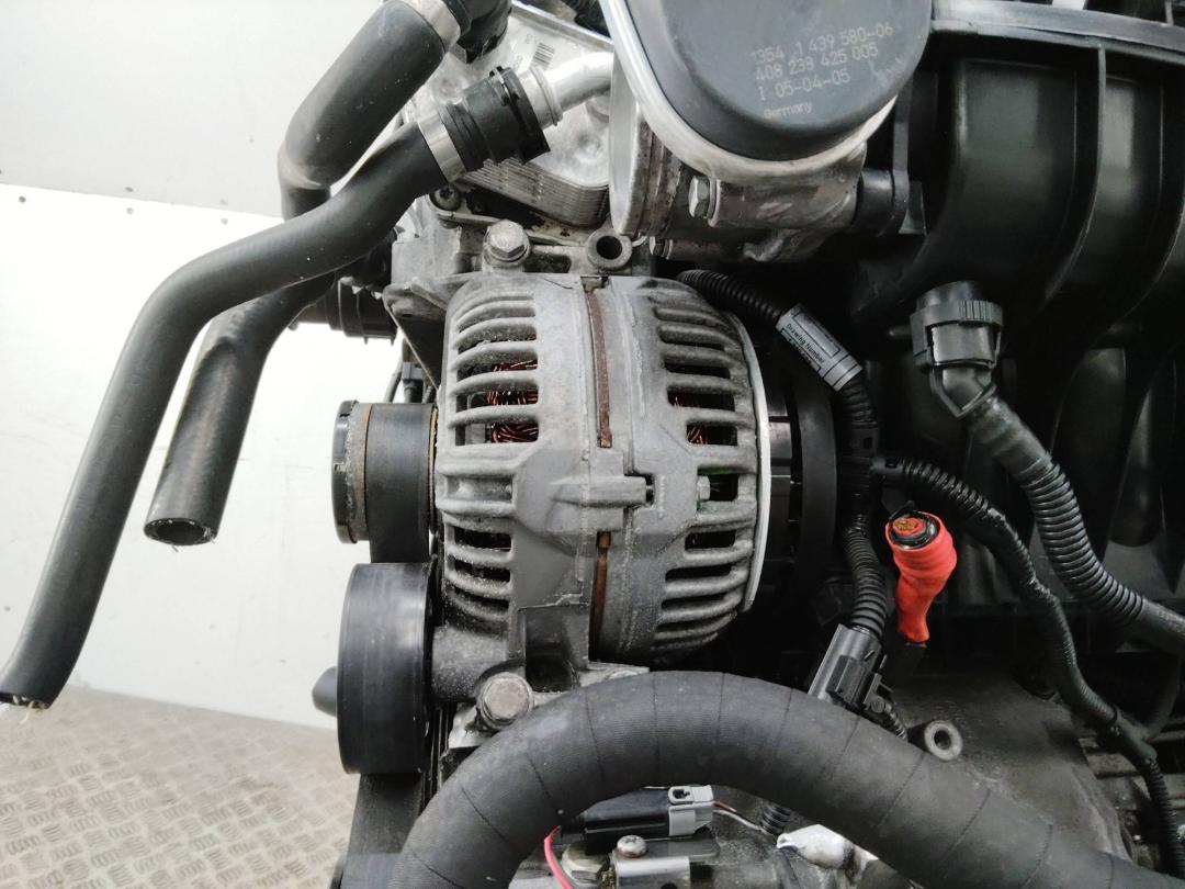 генератор BMW 3 серия E90/E91/E92/E93 2005, 2.0 л., бензин, МКПП - фото №1