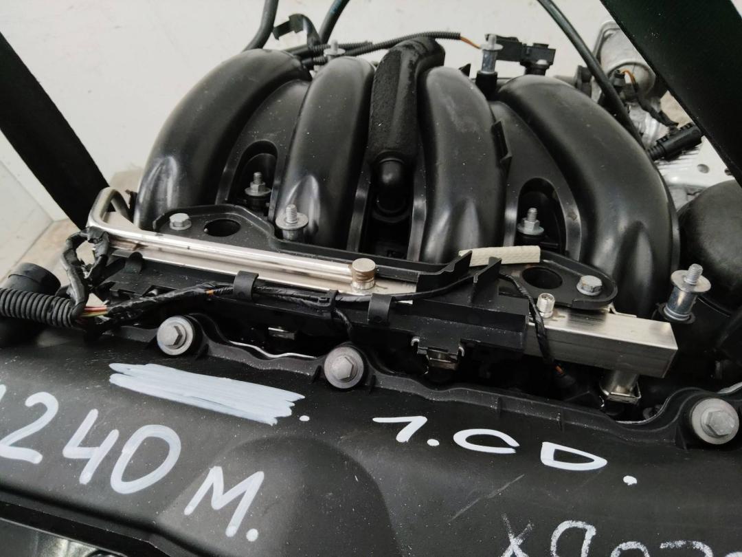 топливная рампа BMW 3 серия E90/E91/E92/E93 2005, 2.0 л., бензин, МКПП - фото №1