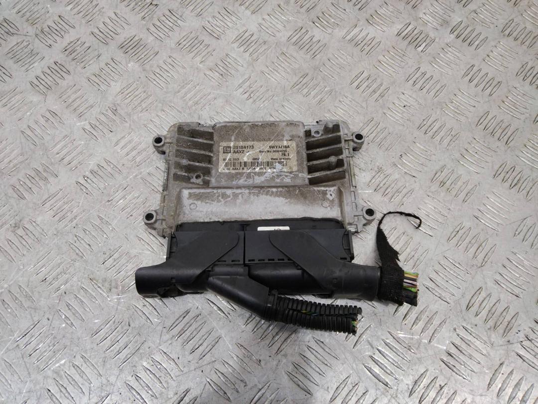 блок управления двигателем Chevrolet Cruze 1 поколение 2010, 1.8 л., бензин, 25184173 - фото №1