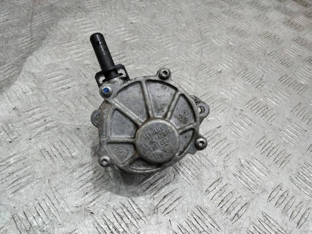 насос вакуумный Mercedes-Benz CLA-Класс C117 2013, 2.2 л., дизель, A6512300565 - фото №1