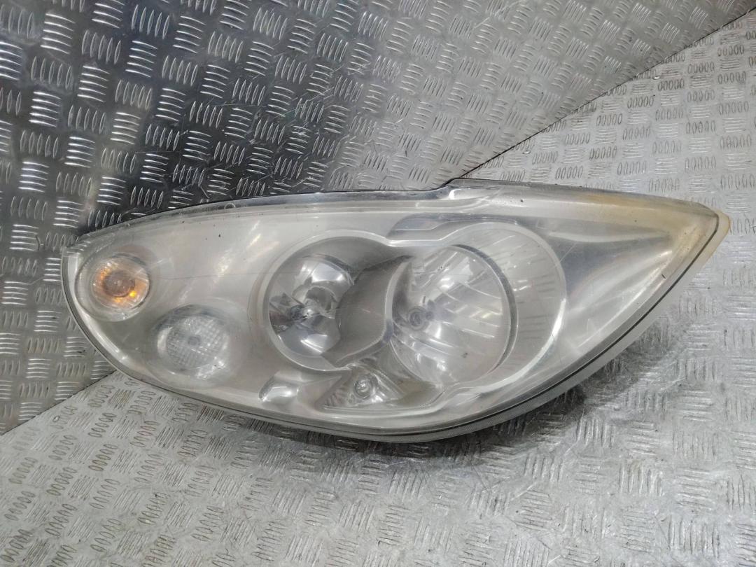 фара правая Renault Master 3 поколение 2011 - фото №1