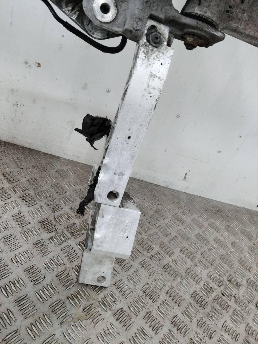 крепление стабилизатора / втулки стабилизатора Porsche Panamera 970 2011, 3.0 л., дизель, 97034111408 - фото №1