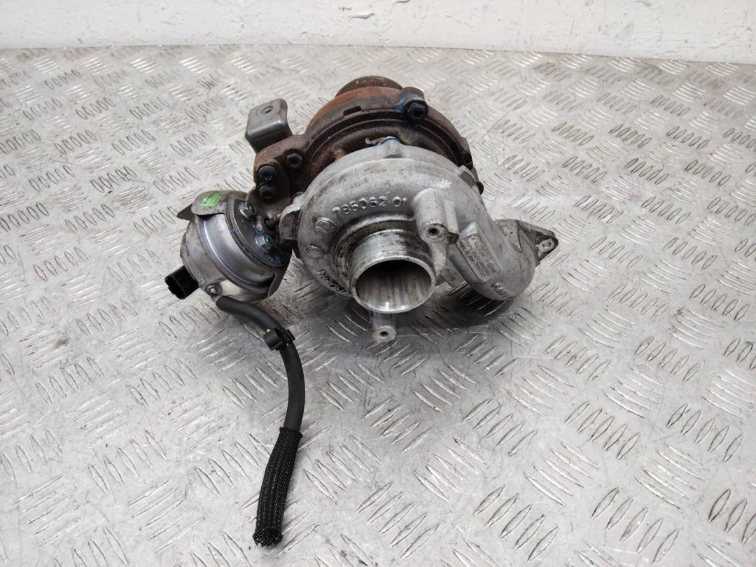 турбина Peugeot 5008 1 поколение 2012, 1.6 л., дизель, МКПП, 9686120680 - фото №1