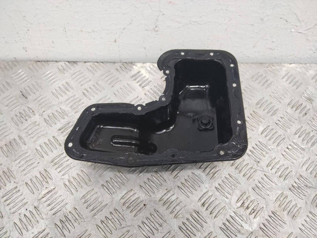 масляный поддон Peugeot 208 1 поколение 2013, 1.2 л., бензин, МКПП, 9675431880 - фото №1