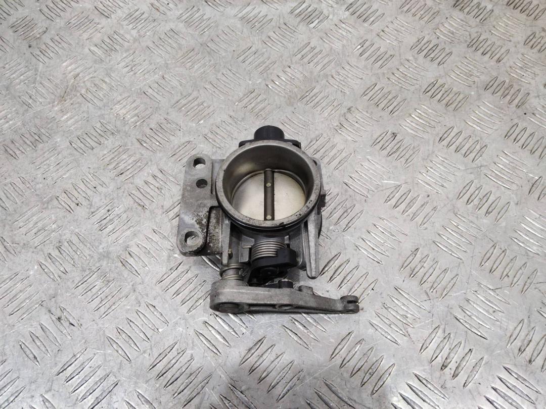 заслонка дроссельная Renault Megane 2 поколение 2002, 7700875435 - фото №1
