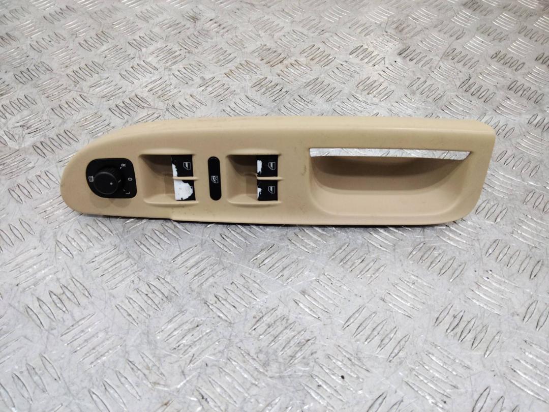 блок управления стеклоподъемниками Volkswagen Passat B6 2006, 1K4959857, 3C1867171B - фото №1