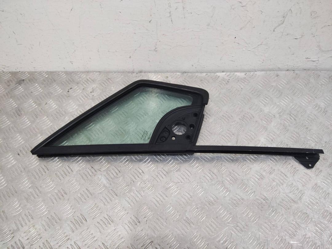 форточка передняя правая Citroen Berlingo 2 поколение (B9) 2009 - фото №1