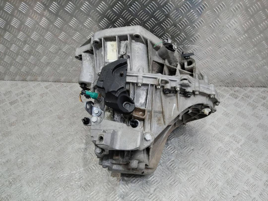 КПП механическая (МКПП) Renault Megane 3 поколение 2010, 1.5 л., дизель, МКПП, TL4A027 - фото №1