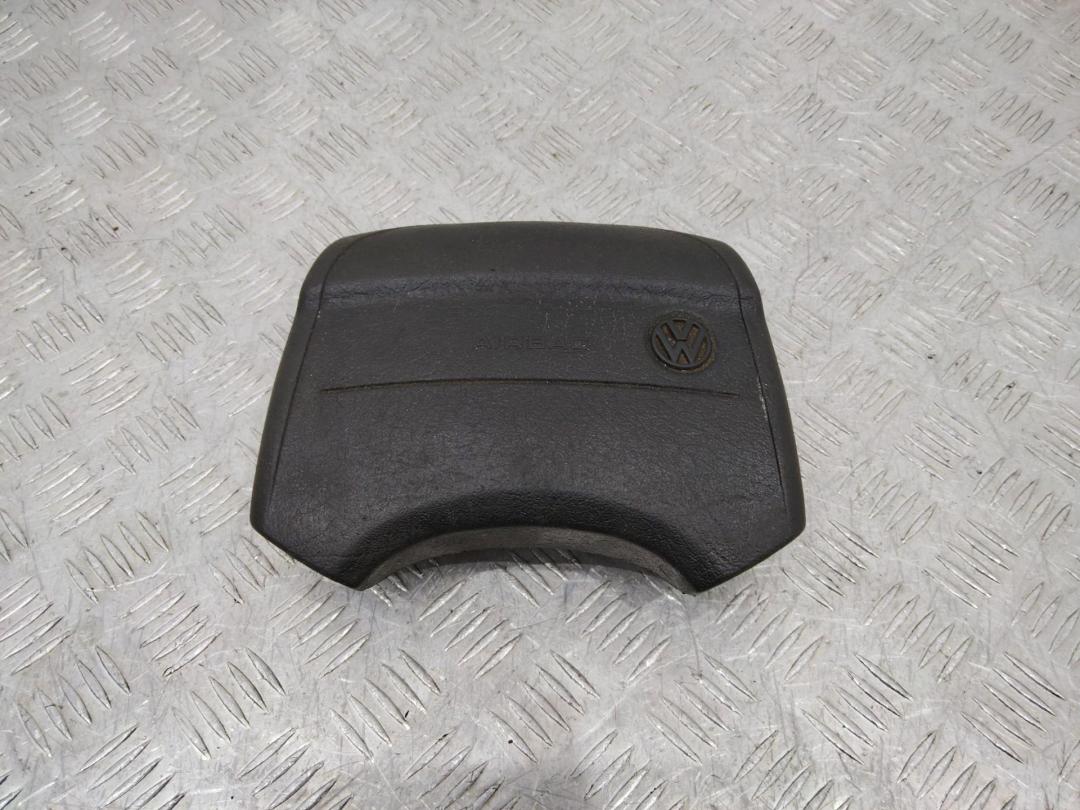 подушка безопасности водителя Volkswagen Transporter T4 1996, 701880203C, 701880203 - фото №1