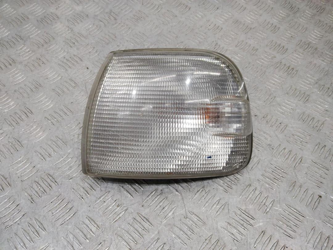 поворотник левый Volkswagen Transporter T4 1996, 7D0953041C - фото №1