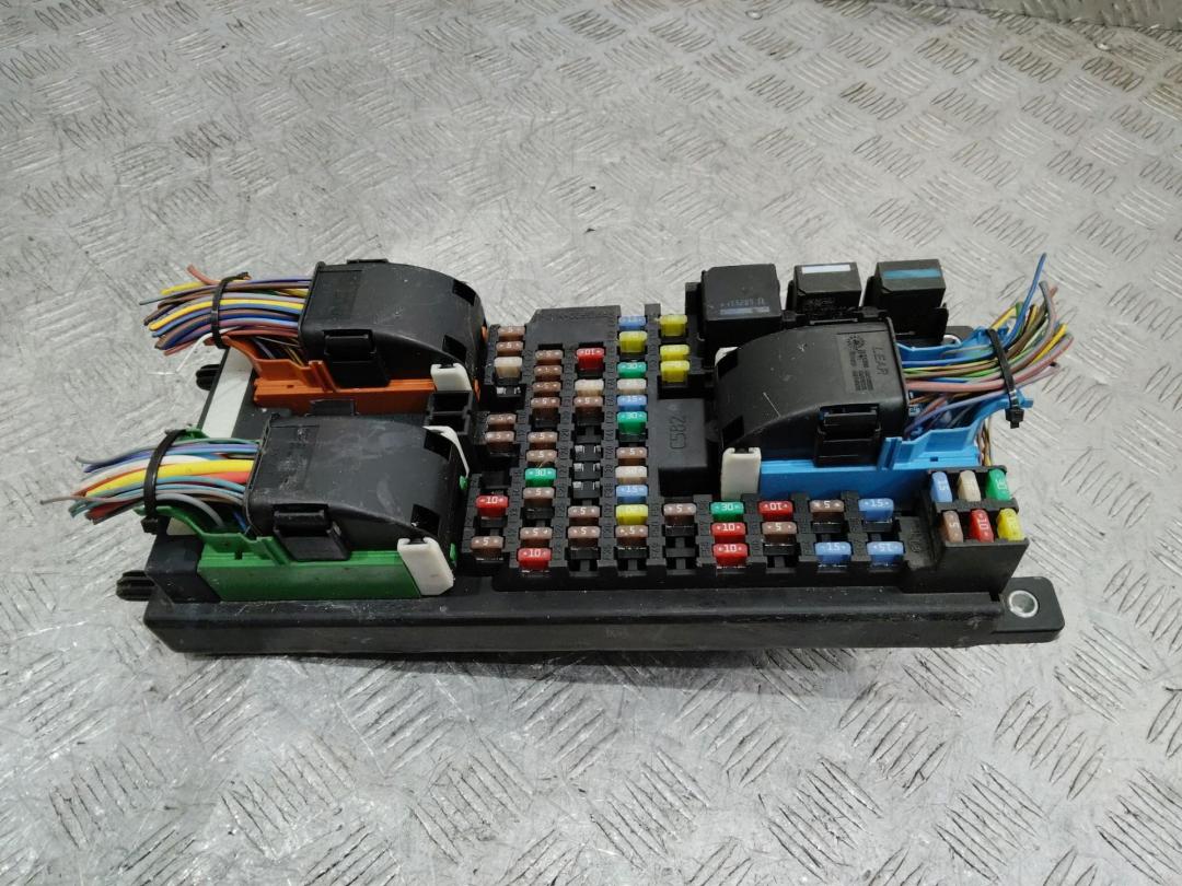 блок предохранителей Land Rover Range Rover Evoque L538 2013, BJ3214F041AG - фото №1