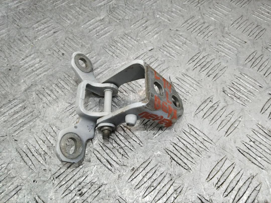 петля двери Renault Megane 4 поколение 2016 - фото №1