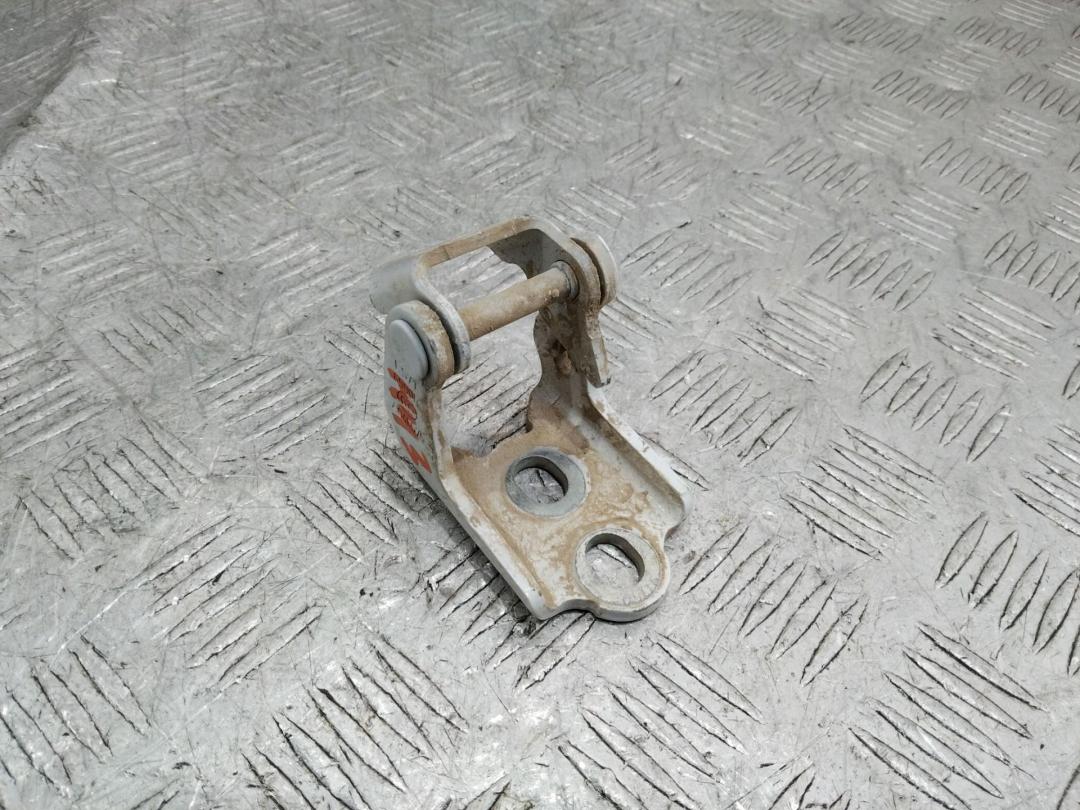 петля двери Renault Megane 4 поколение 2016 - фото №1