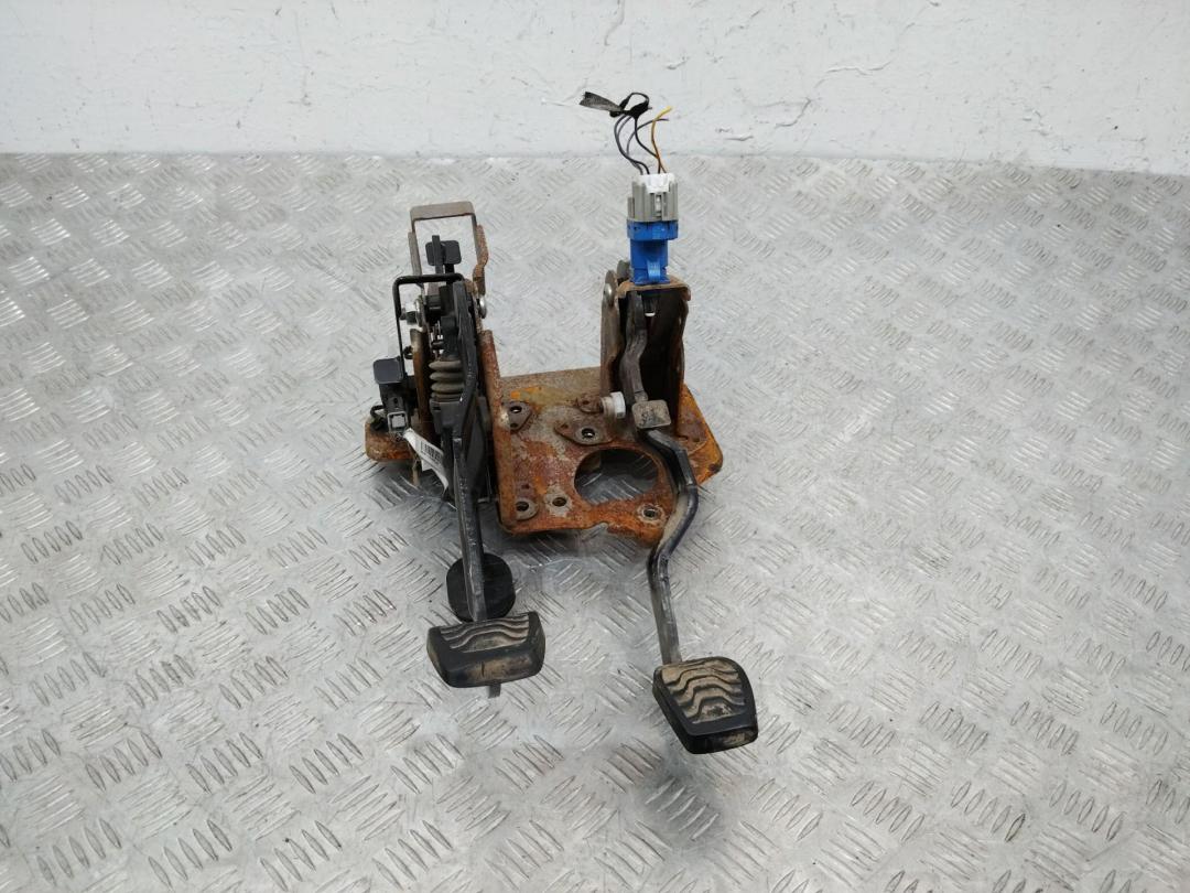 узел педальный (блок педалей) Ford Transit 8 поколение 2015, BK2T2B325EE - фото №1