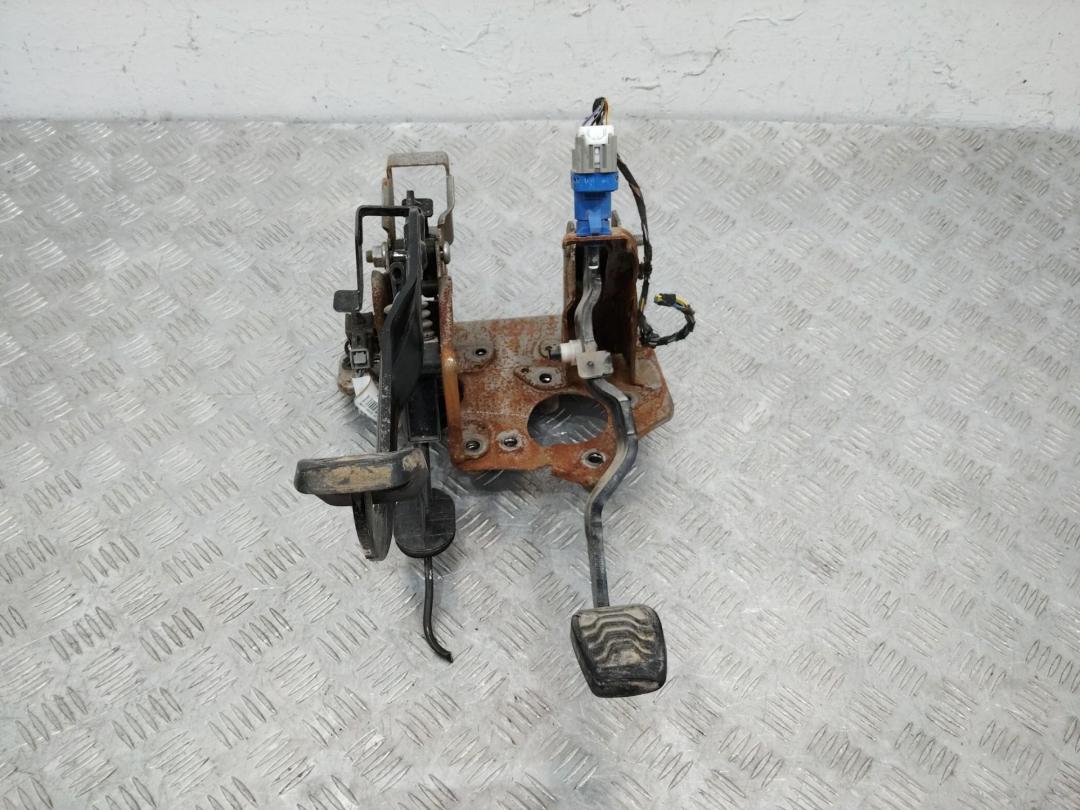 узел педальный (блок педалей) Ford Transit 8 поколение 2016, BK2T2B325EE - фото №1