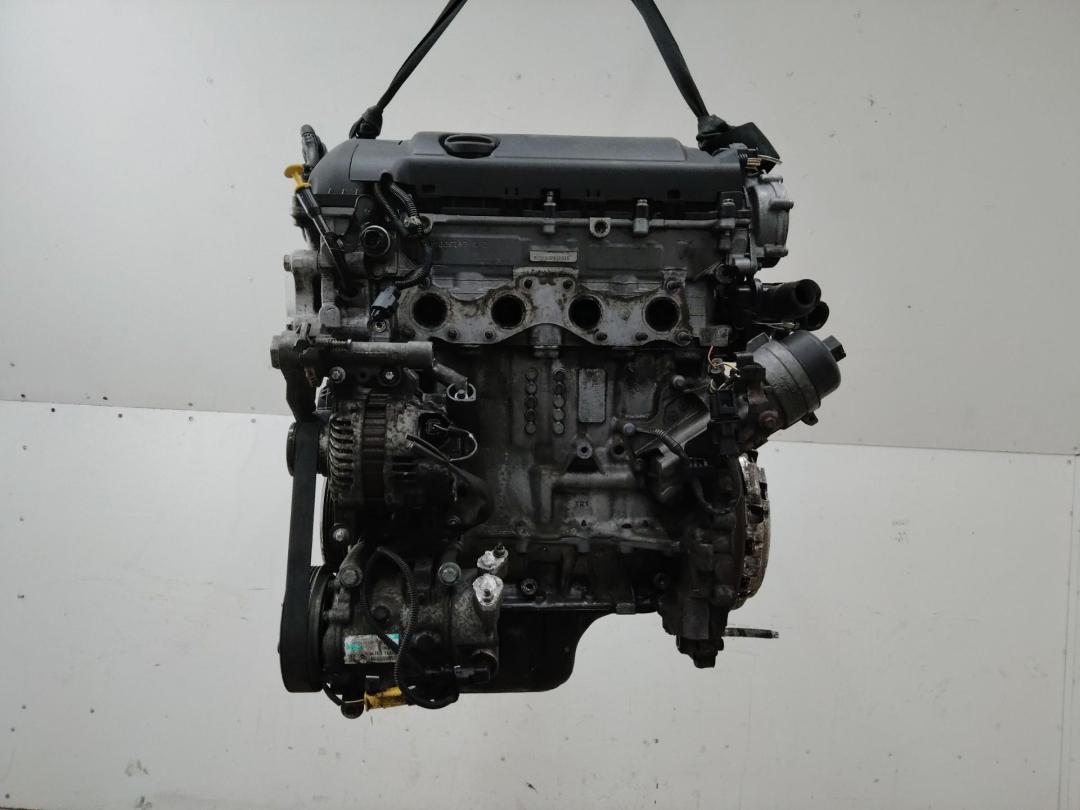 двигатель Peugeot 207 1 поколение 2007, 1.4 л., бензин, 8FS, 10FGAE - фото №1