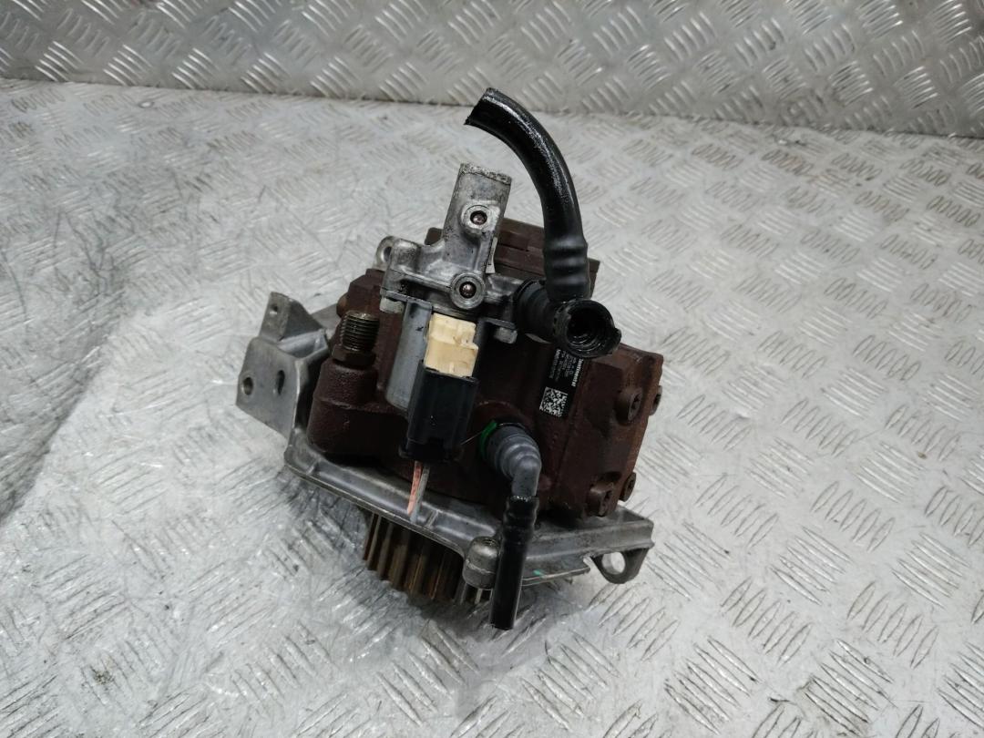 ТНВД Peugeot 5008 1 поколение 2012, 1.6 л., дизель, МКПП, 9672605380 - фото №1