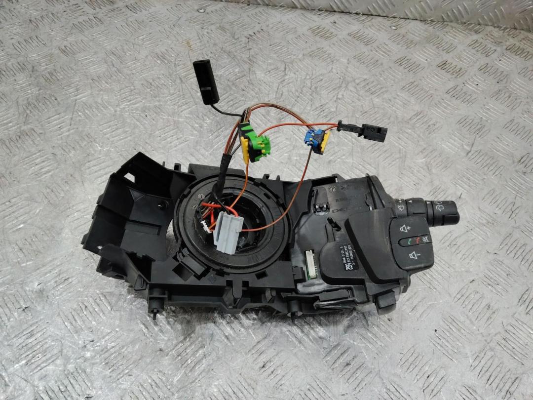 переключатель подрулевой (стрекоза) Renault Kangoo 2 поколение 2010, 8200906800 - фото №1