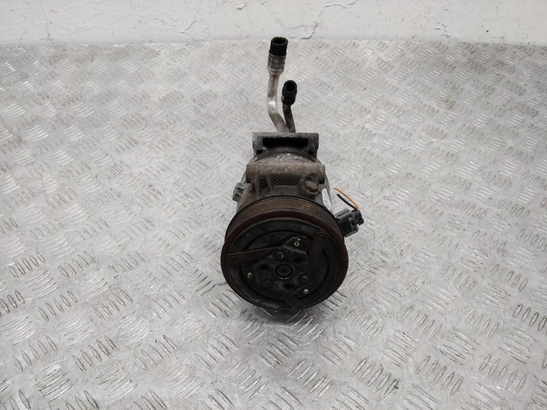 компрессор кондиционера Renault Megane 2 поколение 2005, 1.9 л., дизель, МКПП, 8200457418 - фото №1