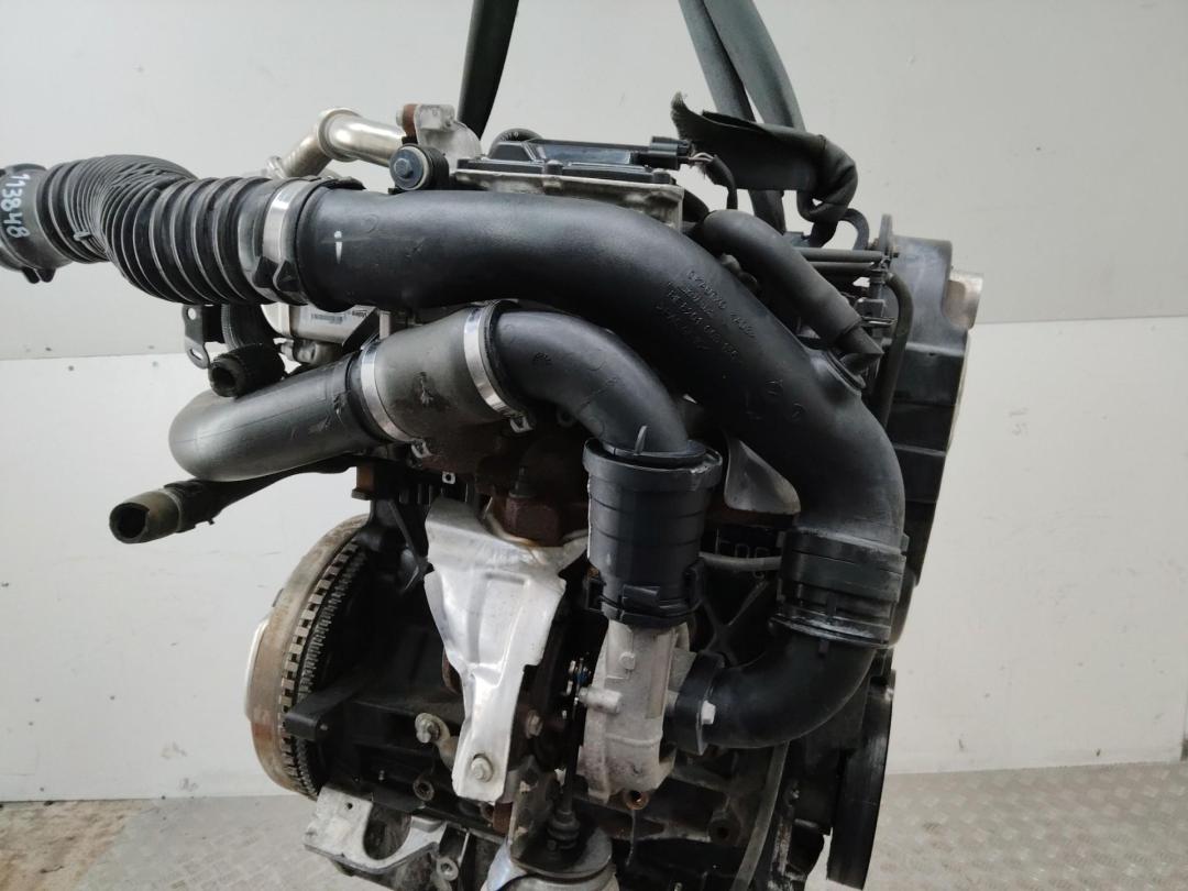 патрубок воздушного фильтра (в двигателе) Renault Scenic 3 поколение 2010, 1.9 л., F9Q P 872, дизель, 8201003136 - фото №1