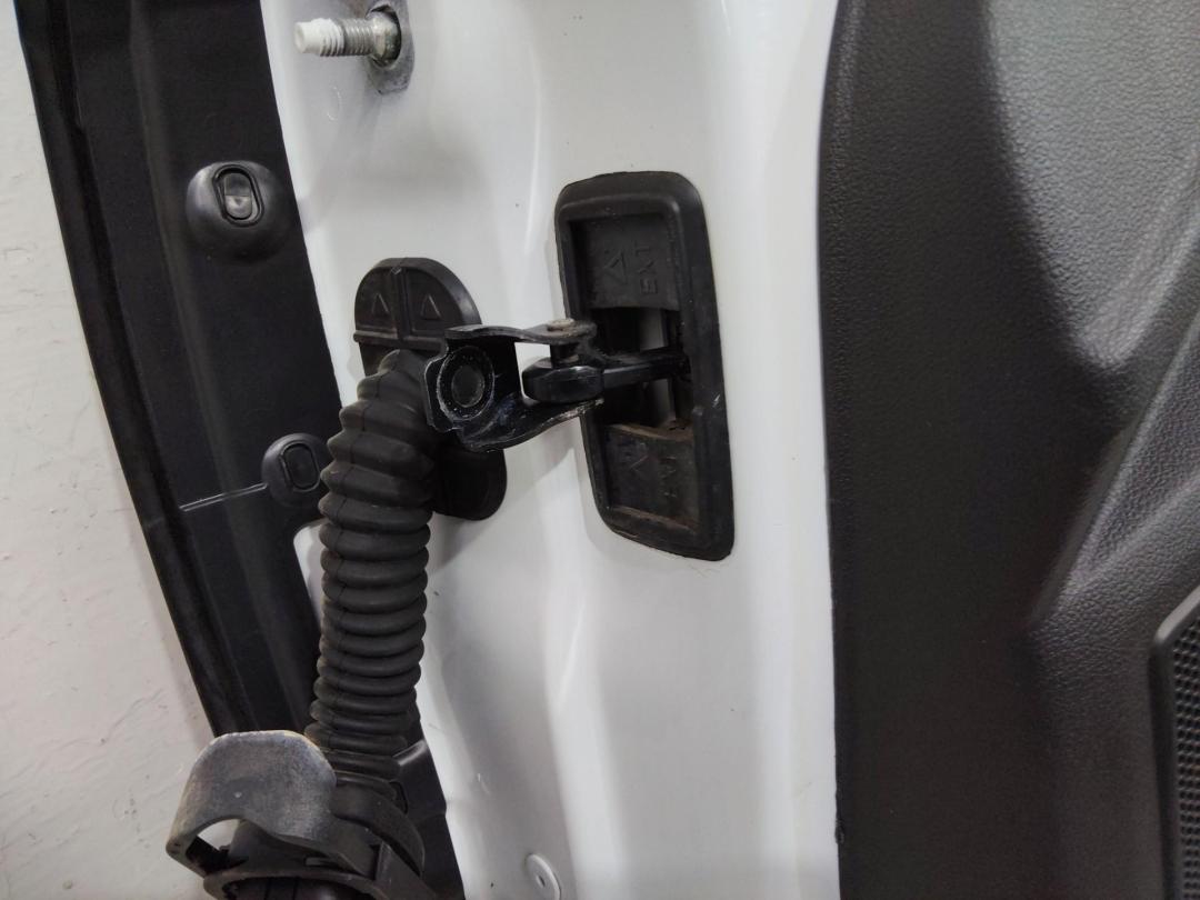 ограничитель открывания двери Renault Megane 4 поколение 2016 - фото №1